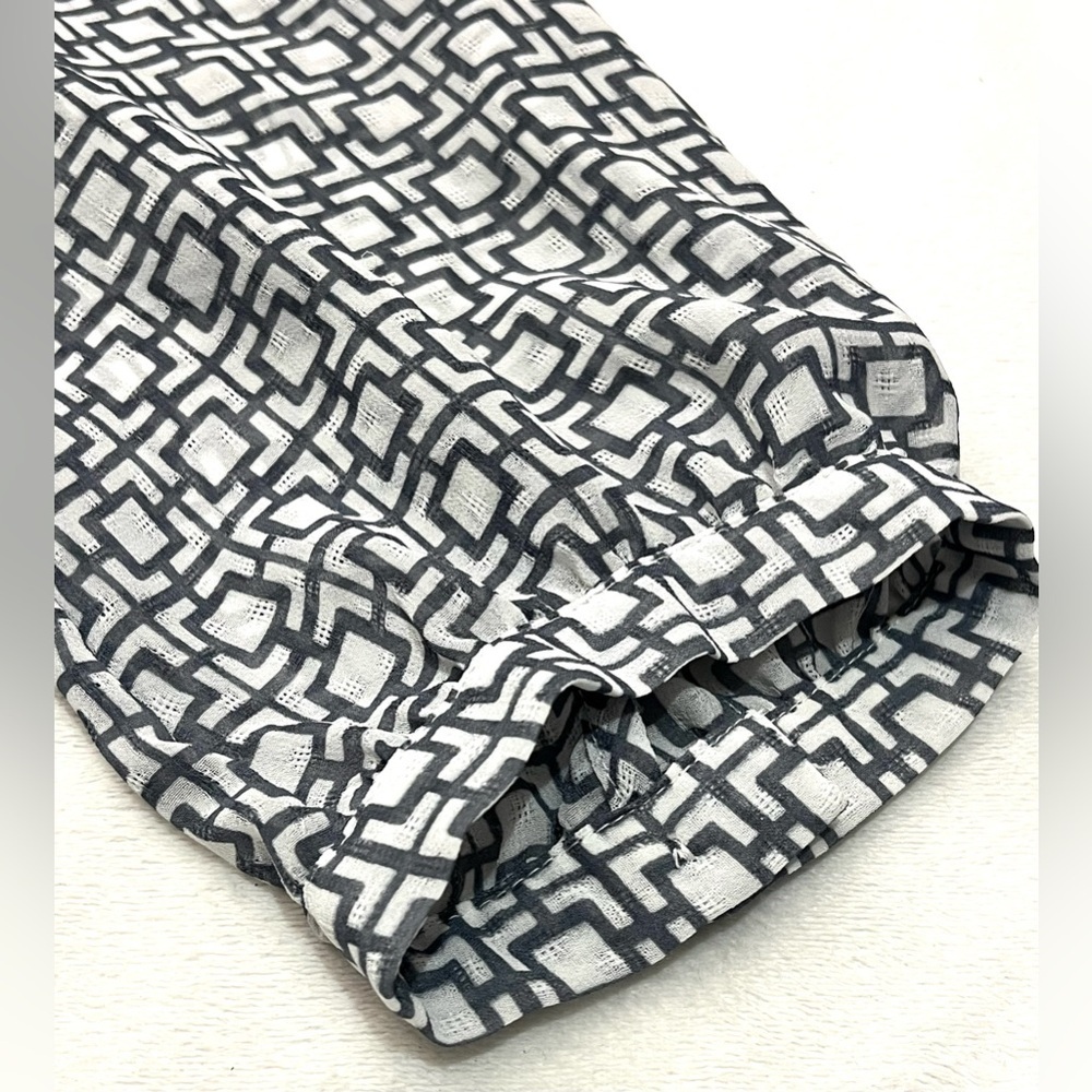 Banana Republic Women’s Sheer Gray and White Geometric 3/4 Sleeve Shirt Blouse - Picture 6 of 16